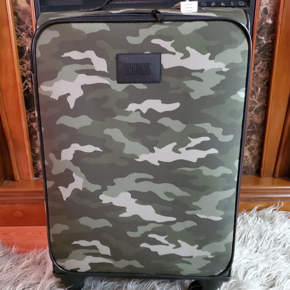 NWT PINK Victoria's Secret Camo Luggage Suitcase - Picture 4 of 4